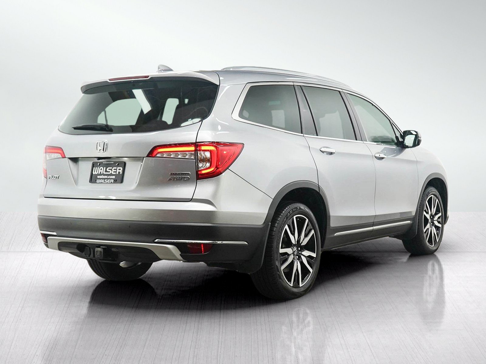 Used 2019 Honda Pilot Touring image 5