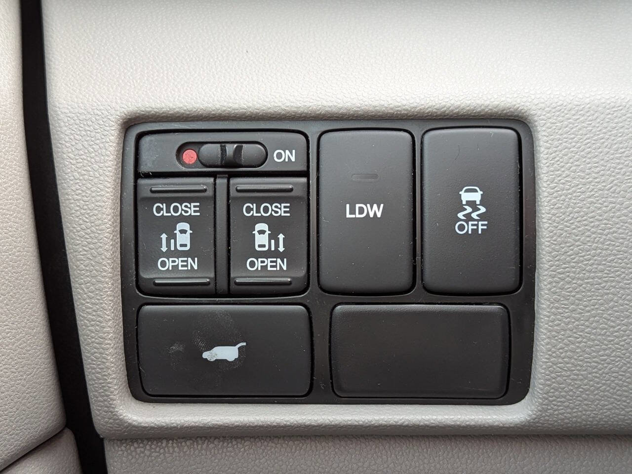 Used 2016 Honda Odyssey EX-L image 28