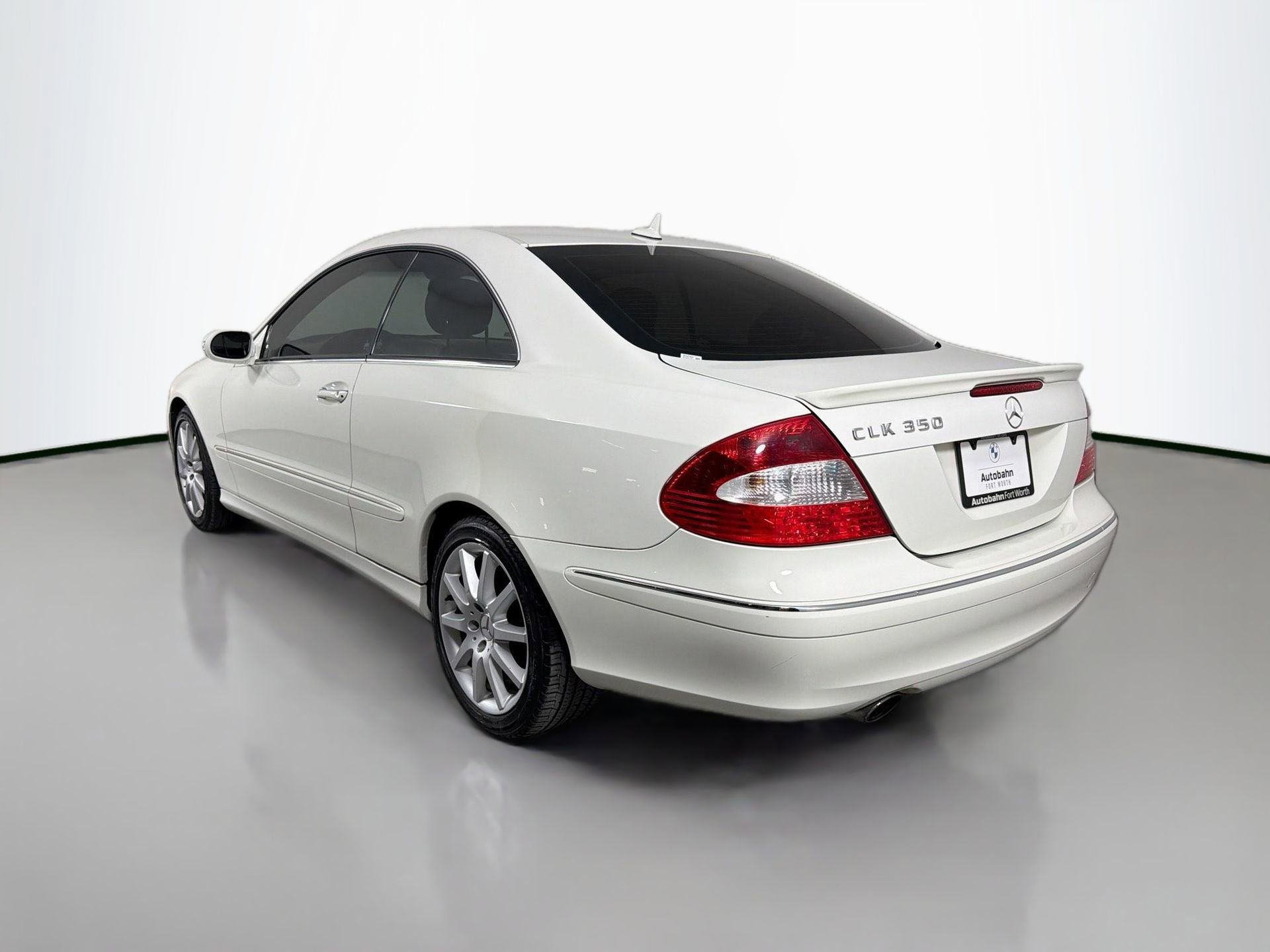 Used 2007 Mercedes-Benz CLK 350 Coupe image 8