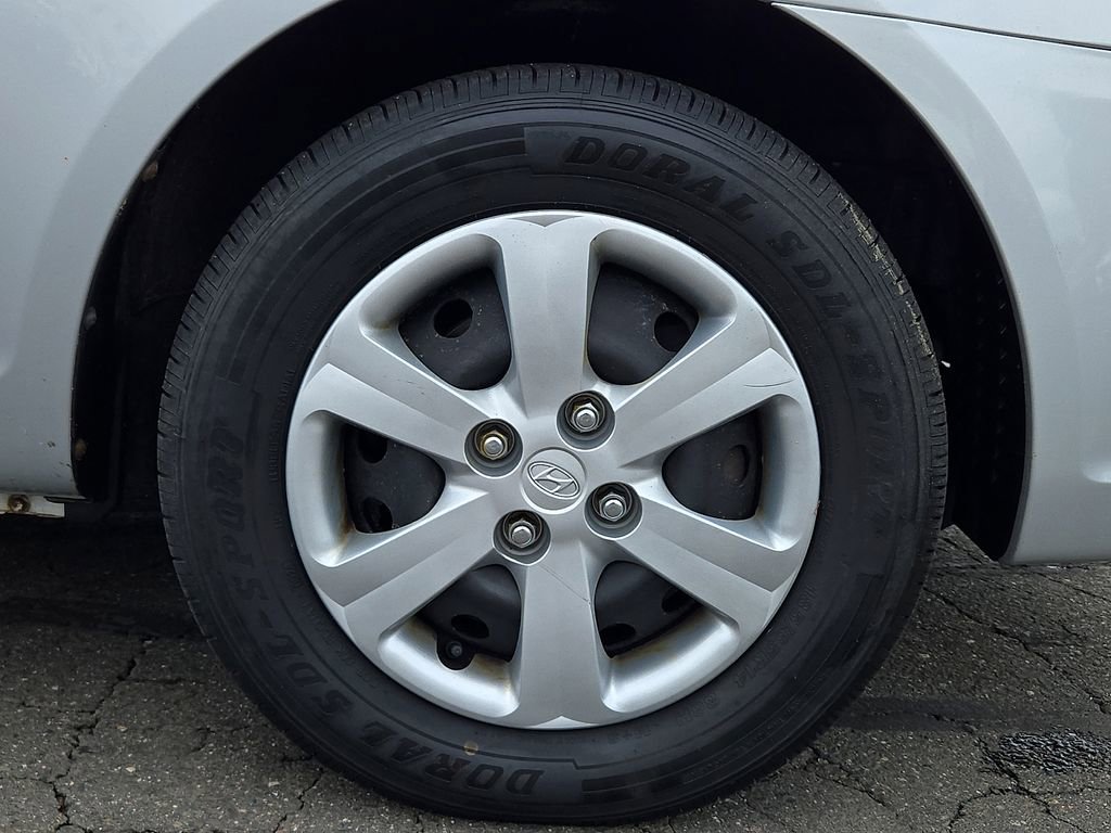 Used 2009 Hyundai Accent GLS w/ Popular Equipment Pkg 5 FWD image 12