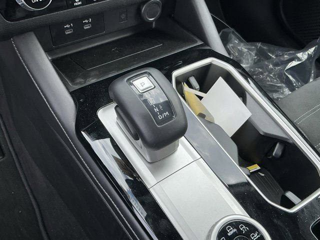 Used 2025 Mitsubishi Outlander SE image 21