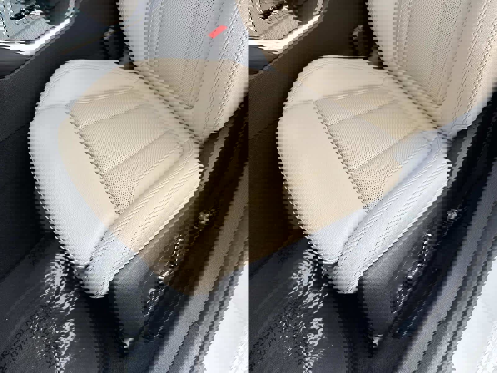 New 2026 BMW 330i Sedan w/ M Sport Package image 20