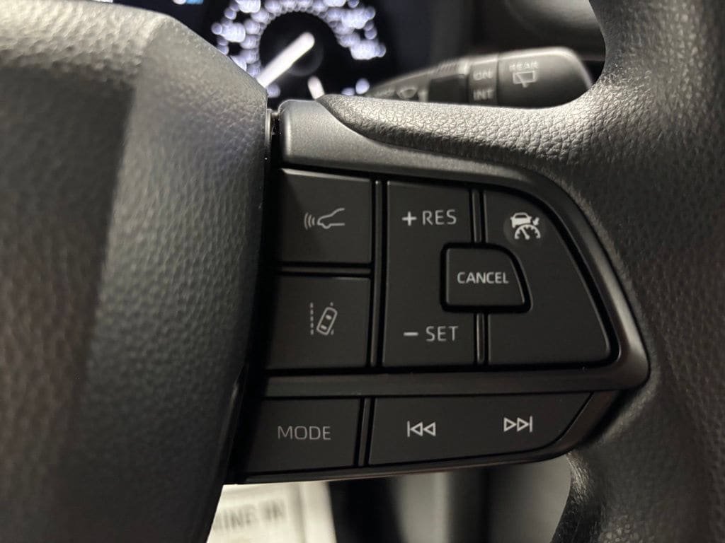 Used 2026 Toyota Sienna LE FWD image 20