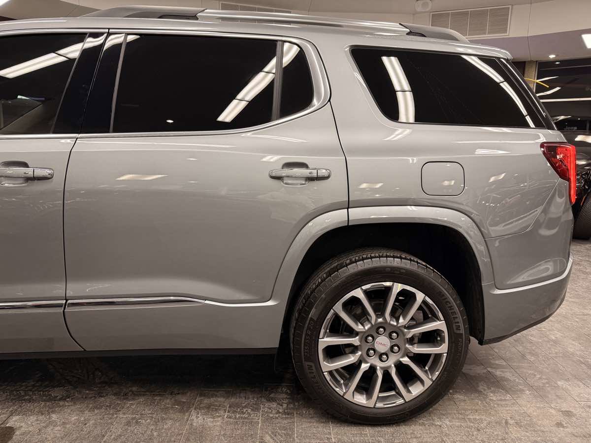 Used 2023 GMC Acadia Denali w/ Denali Technology Package FWD image 20
