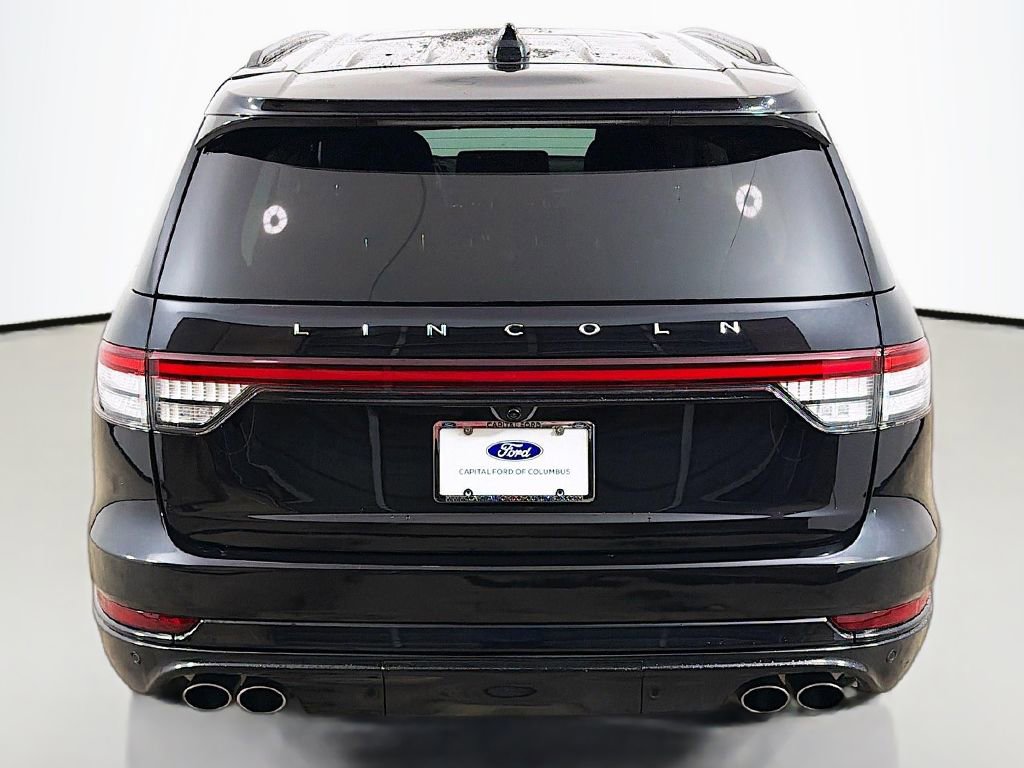 Used 2025 Lincoln Aviator Reserve w/ Jet Appearance Package image 13