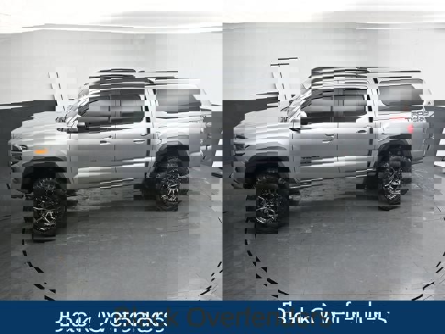 Used 2021 Toyota Tacoma TRD Off-Road w/ Technology Package image 21