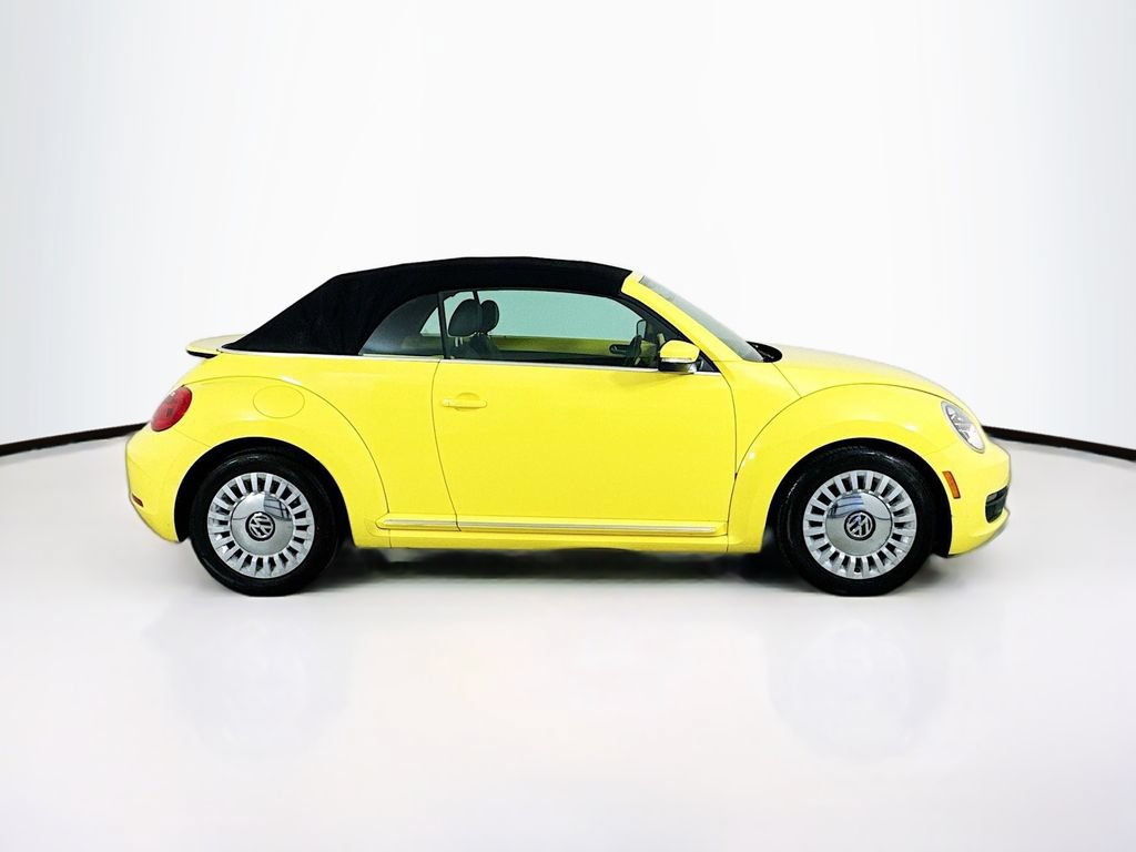 Used 2013 Volkswagen Beetle 2.5 FWD image 8