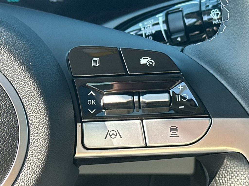 New 2026 Hyundai Elantra Limited FWD image 19