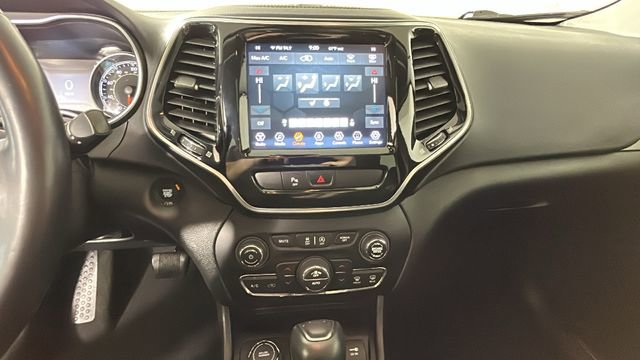 Used 2020 Jeep Cherokee Limited AWD/4WD image 24