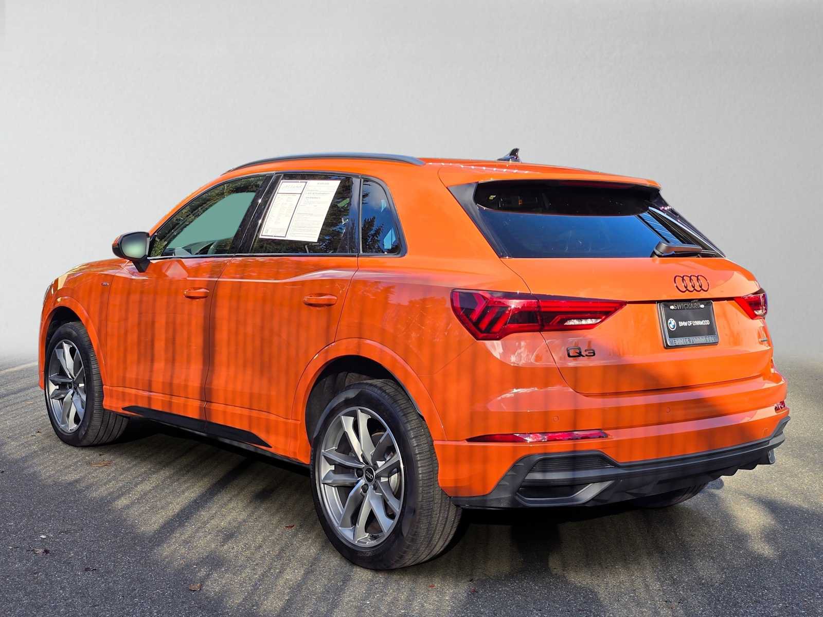Used 2024 Audi Q3 2.0T Premium Plus w/ Premium Plus Package AWD/4WD image 5