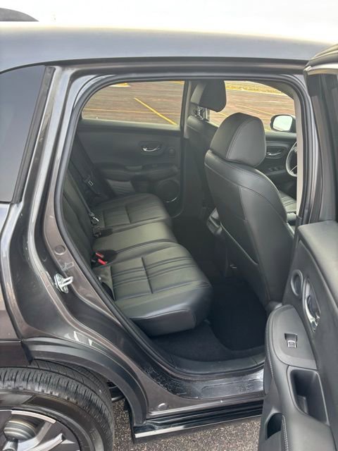 Used 2024 Honda HR-V EX-L image 16