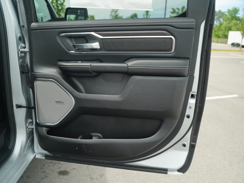 New 2026 RAM 1500 Laramie w/ Night Edition AWD/4WD image 21