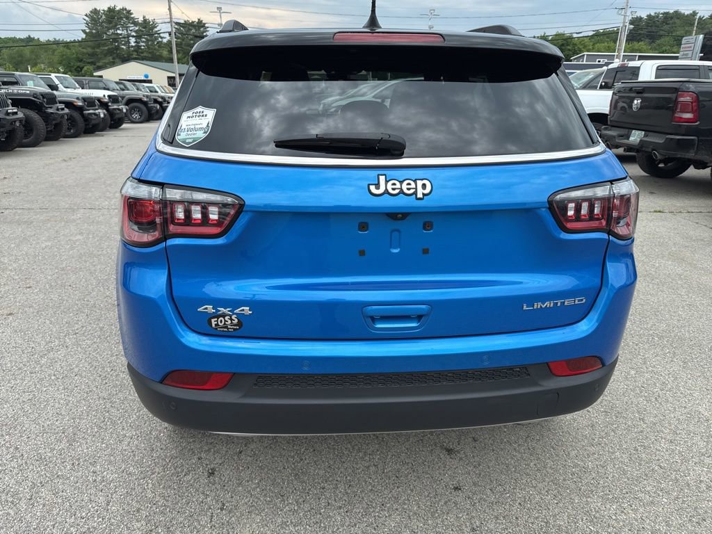 Used 2023 Jeep Compass Limited w/ Sun and Sound Group AWD/4WD image 4