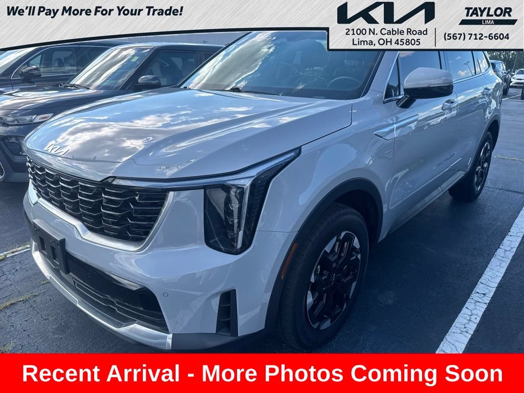 Used 2024 Kia Sorento S w/ Panoramic Sunroof Package