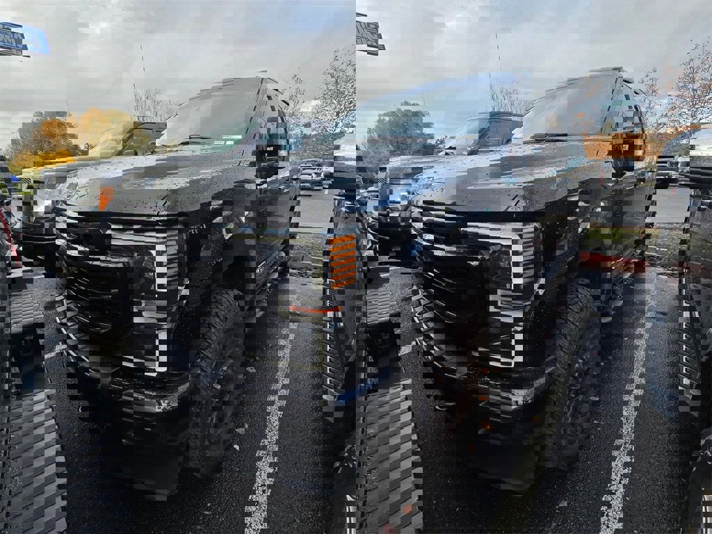 Used 2021 Ford F250 Lariat image 1