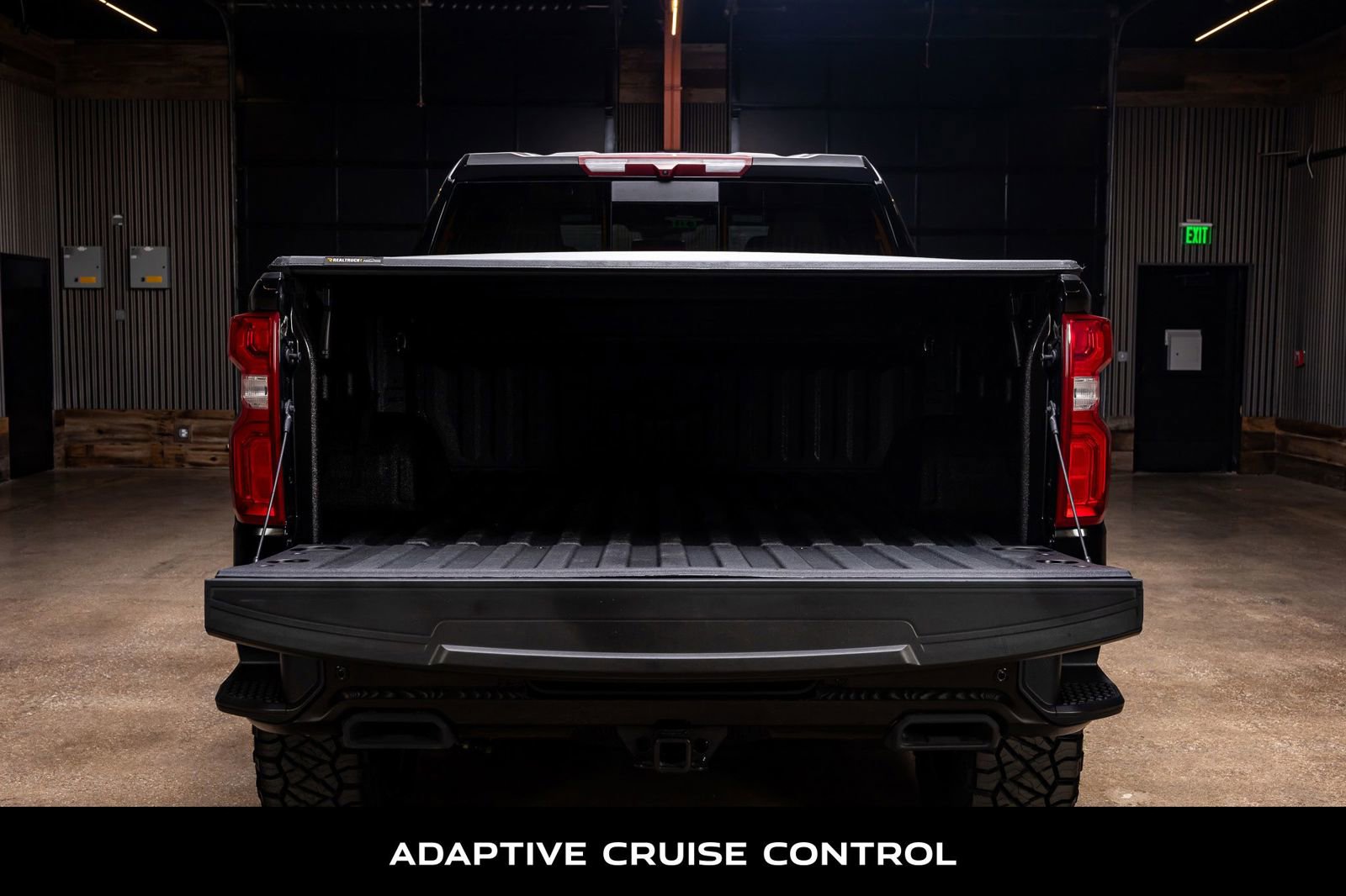 Used 2025 Chevrolet Silverado 1500 High Country w/ Midnight Edition image 9