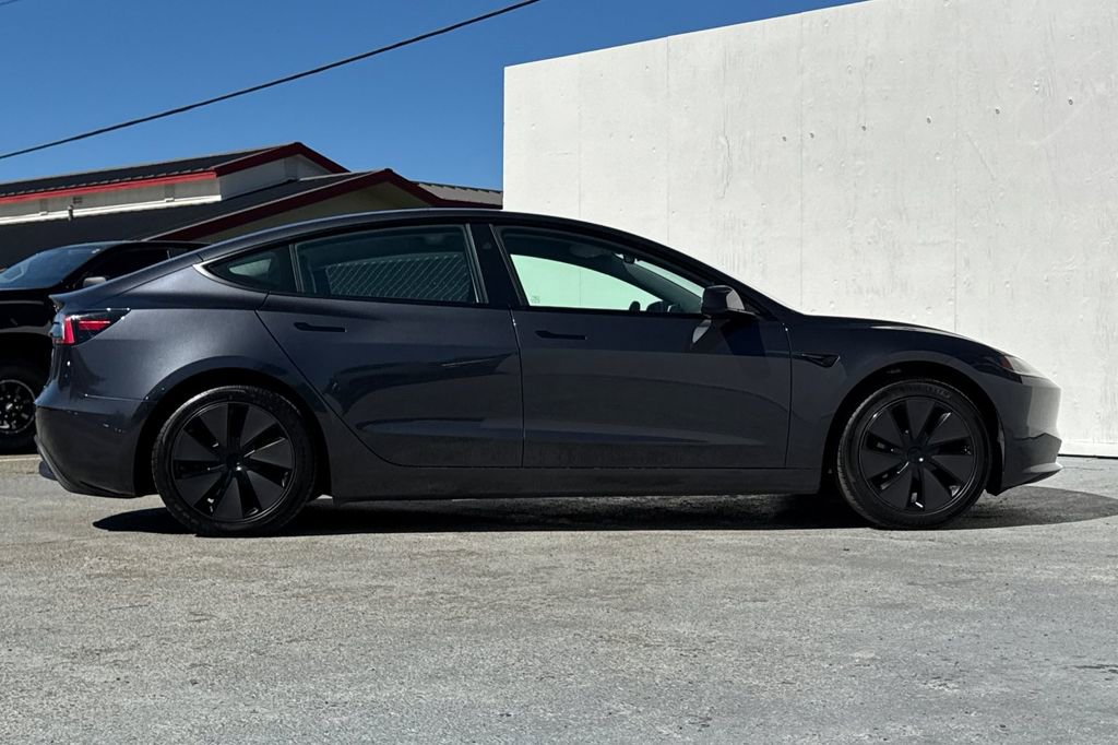 Used 2025 Tesla Model 3 Long Range image 2