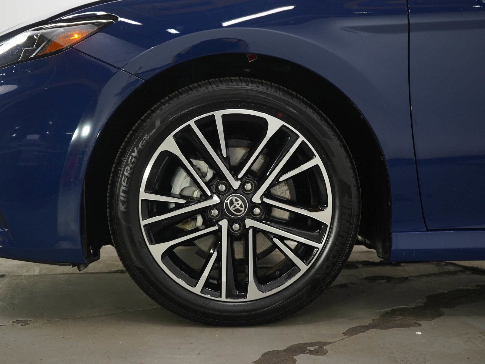 Used 2026 Toyota Camry XLE image 27