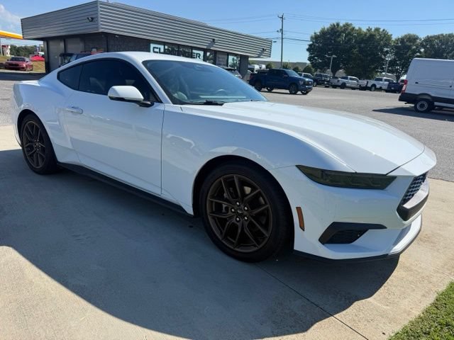 Used 2025 Ford Mustang Premium RWD image 3
