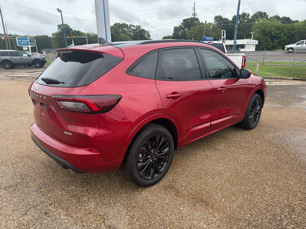 Used 2026 Ford Escape ST-Line Elite w/ Equipment Group 501A AWD/4WD image 5