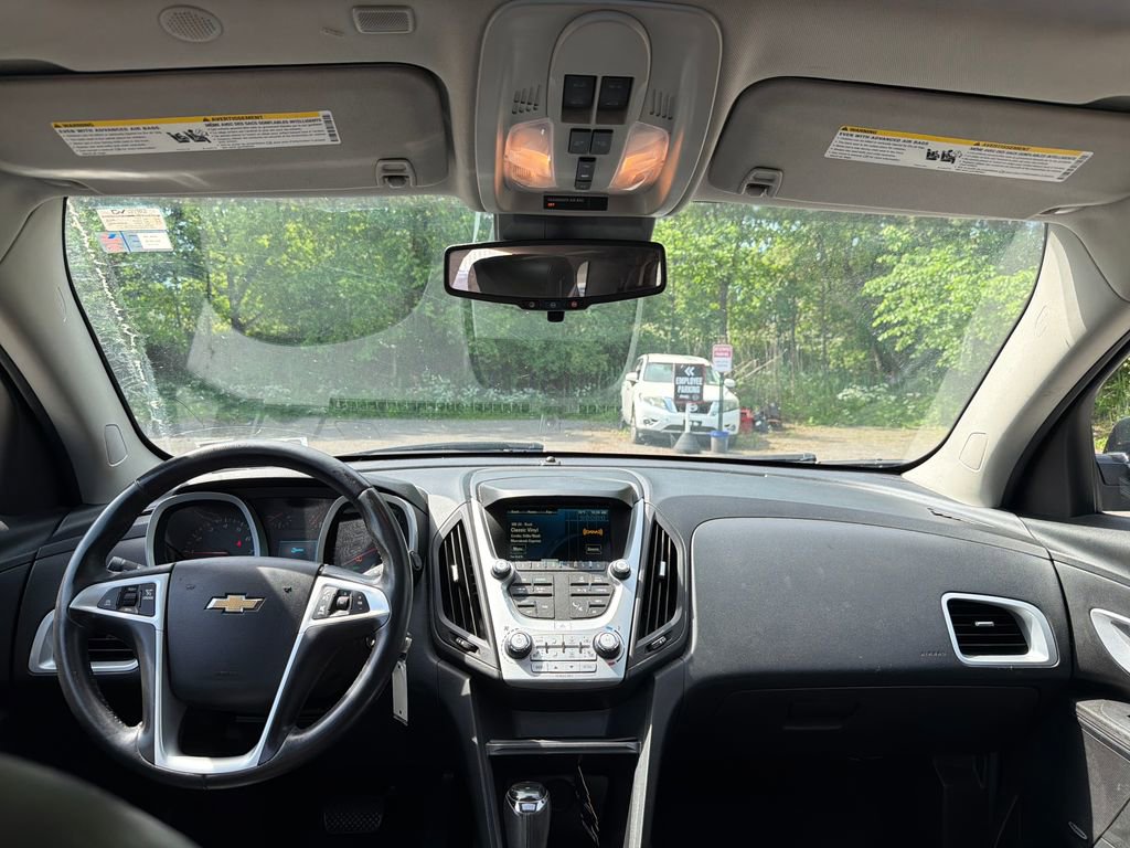 Used 2017 Chevrolet Equinox LT AWD/4WD image 8