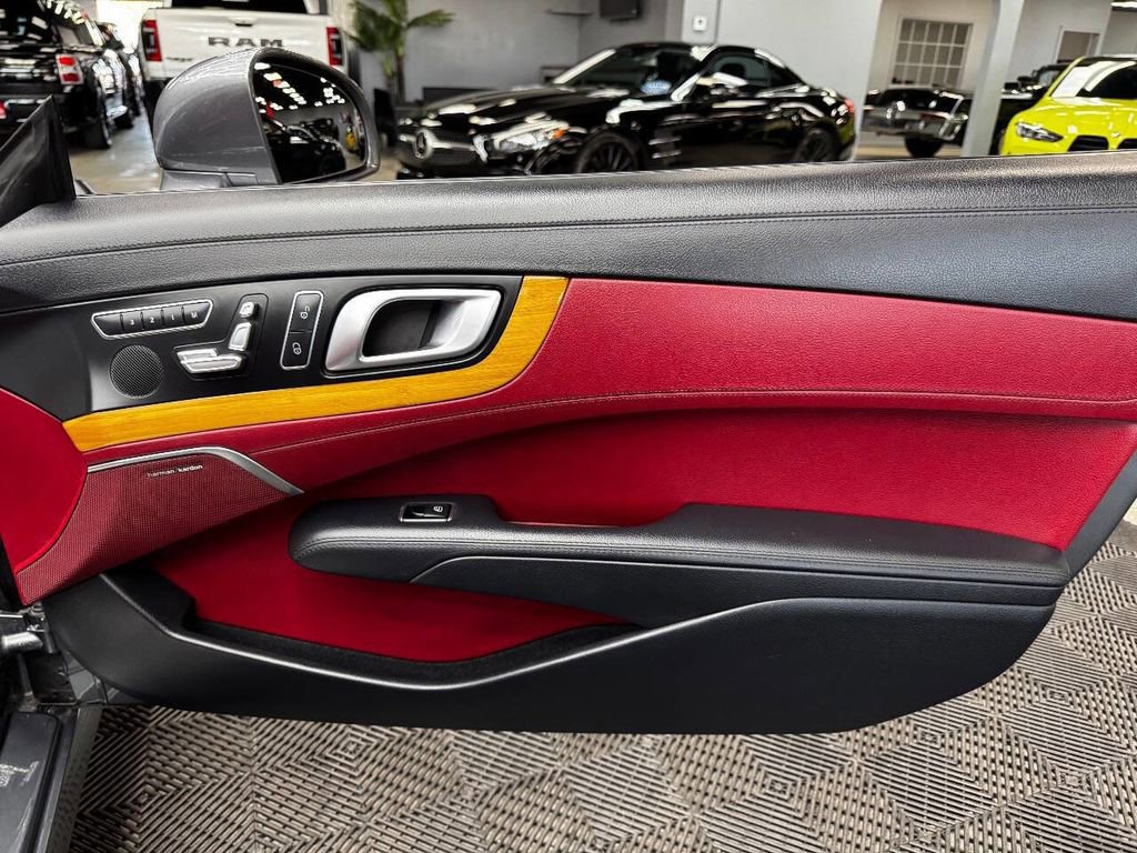 Used 2016 Mercedes-Benz SL 550 image 56