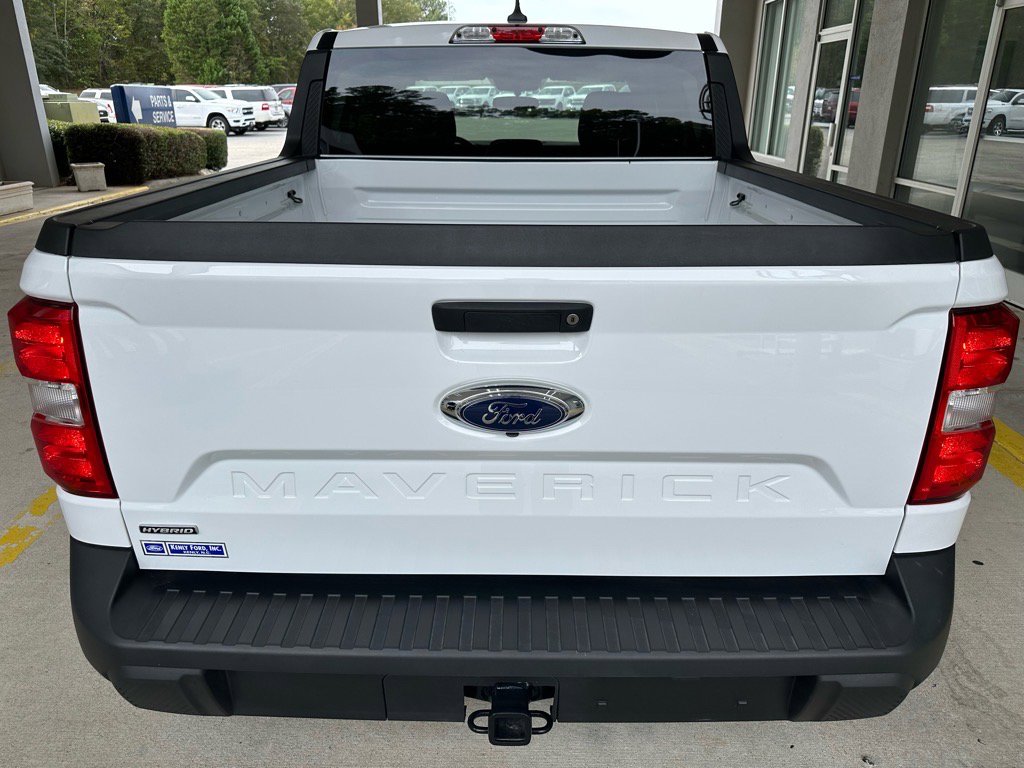 Used 2024 Ford Maverick XL image 12