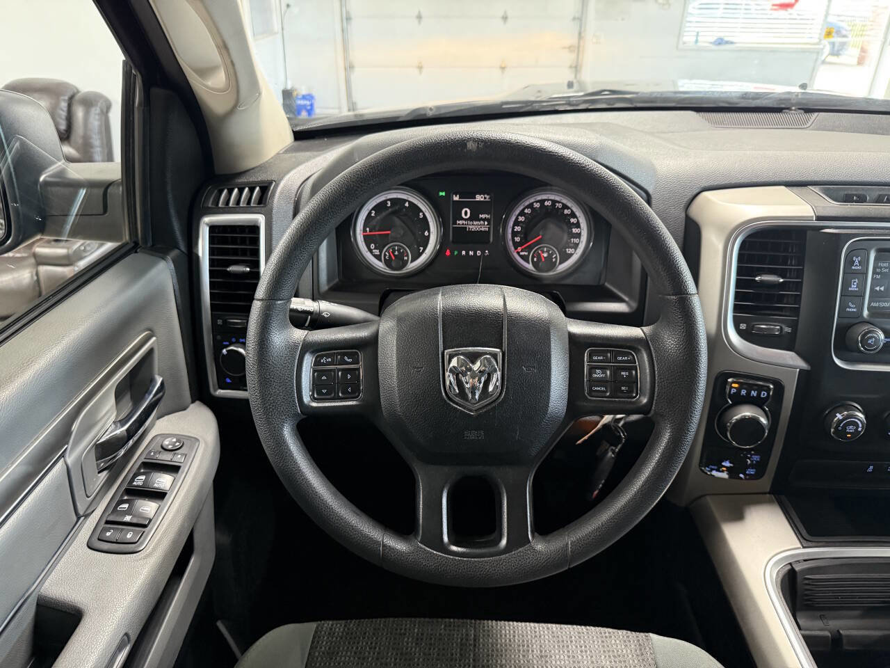 Used 2018 RAM 1500 Classic SLT image 11