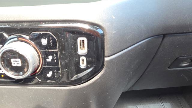 Used 2023 Chevrolet Silverado 1500 ZR2 w/ Technology Package image 36