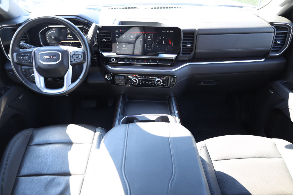 Used 2026 GMC Sierra 3500 SLT w/ SLT Convenience Package AWD/4WD image 19