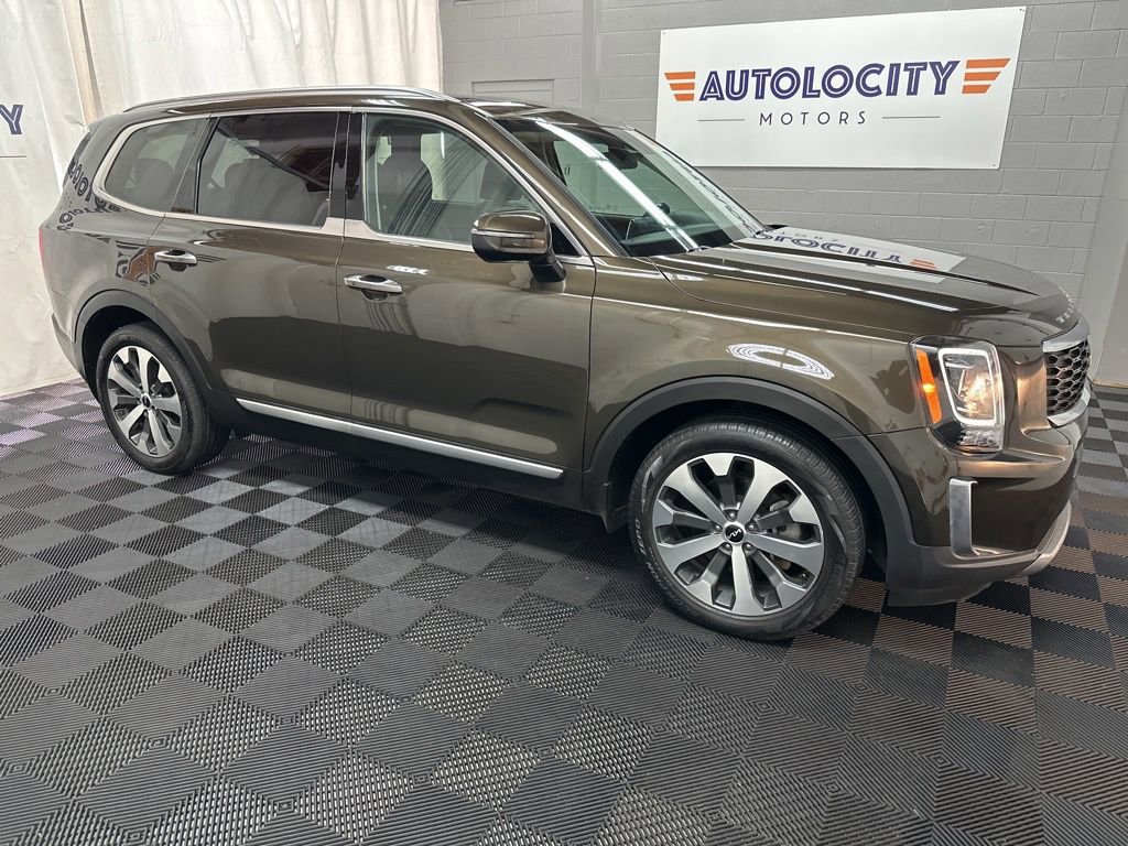 Used 2022 Kia Telluride S image 3