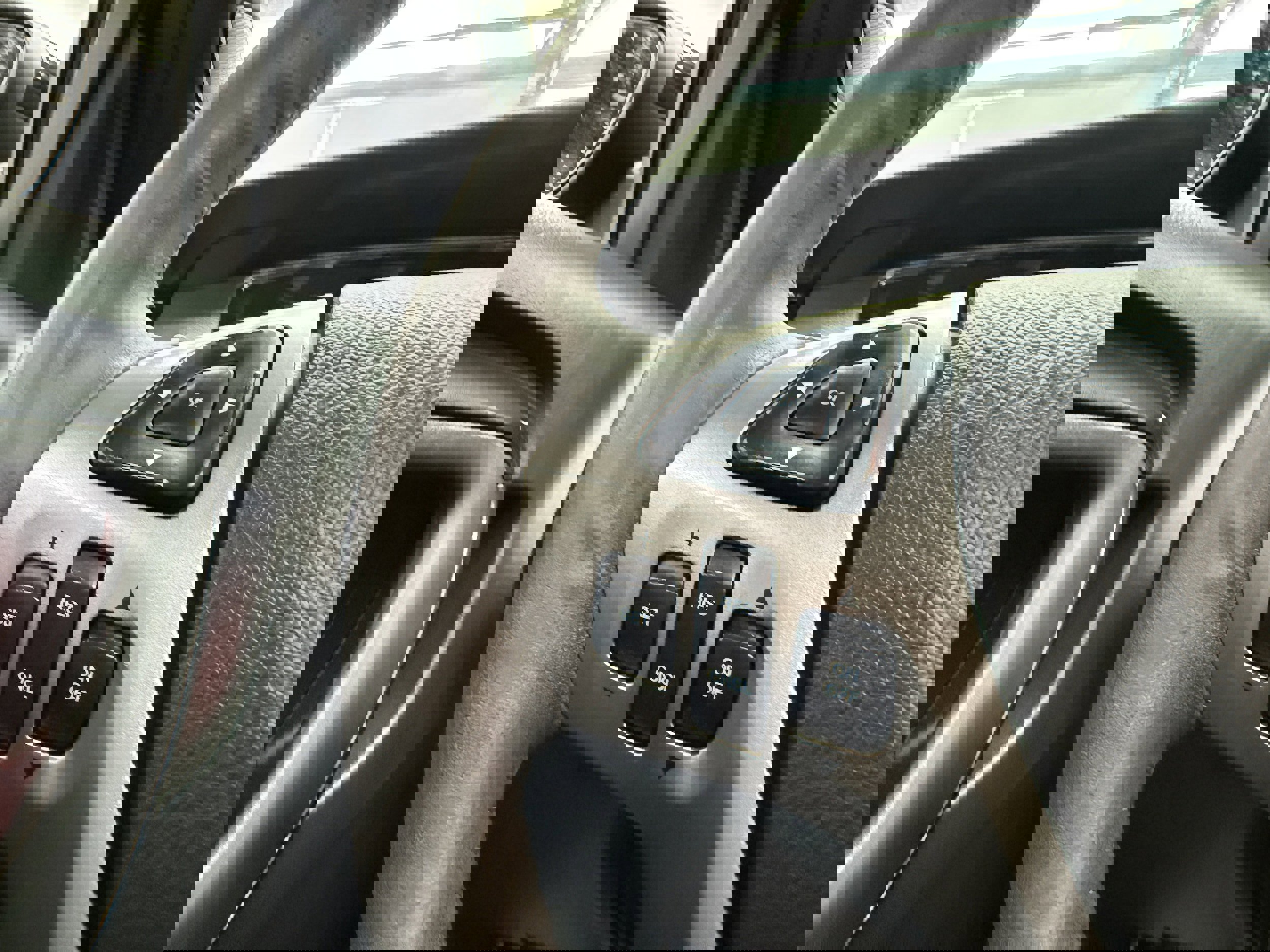 Used 2018 Ford Taurus SHO w/ Driver Assist Package image 15