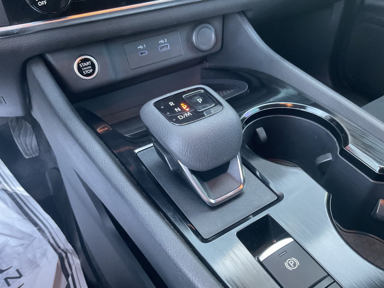 Used 2023 Nissan Rogue S FWD image 27
