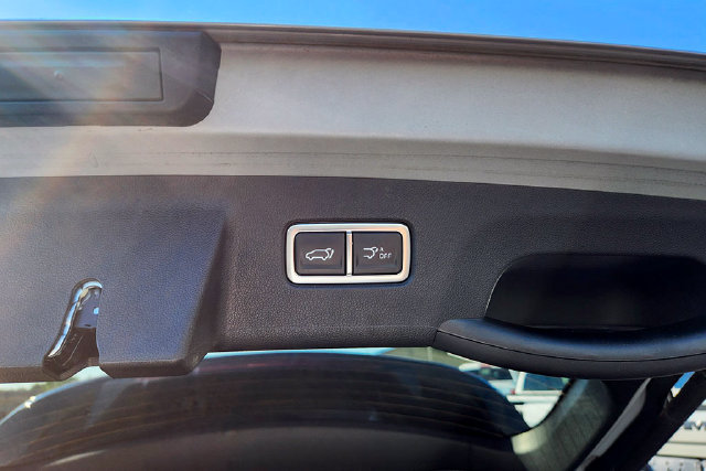 Used 2025 Kia Sorento SX AWD/4WD image 30