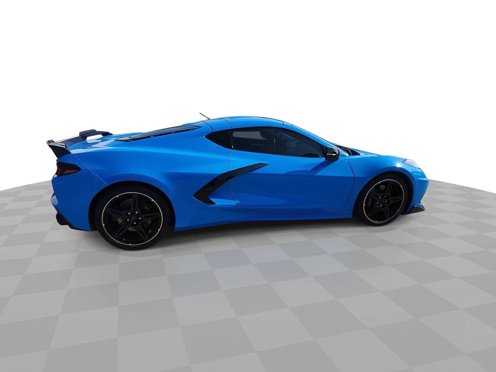Used 2023 Chevrolet Corvette Stingray Premium Cpe w/ Z51 Performance Package RWD image 9