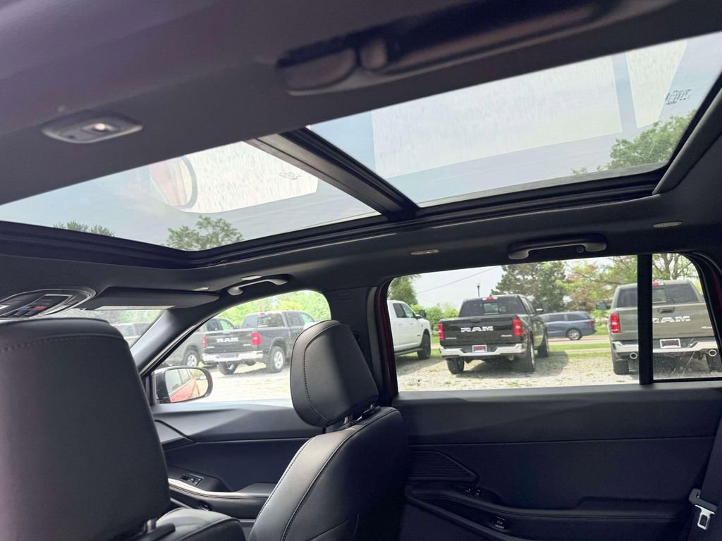 New 2026 Jeep Cherokee Limited AWD/4WD image 11