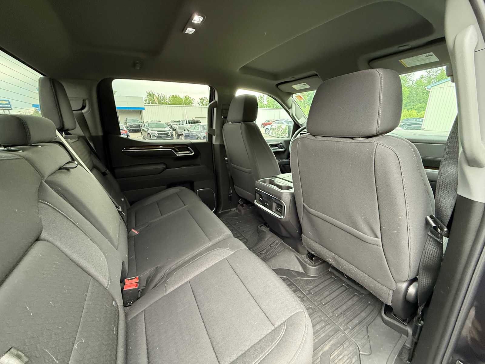Used 2025 GMC Sierra 1500 Elevation image 37