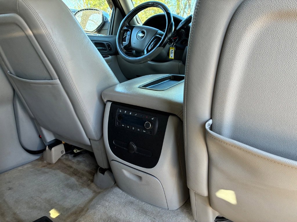 Used 2008 Chevrolet Tahoe LTZ w/ LTZ Preferred Equipment Group image 7