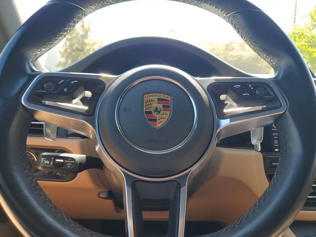 Used 2021 Porsche Macan image 22