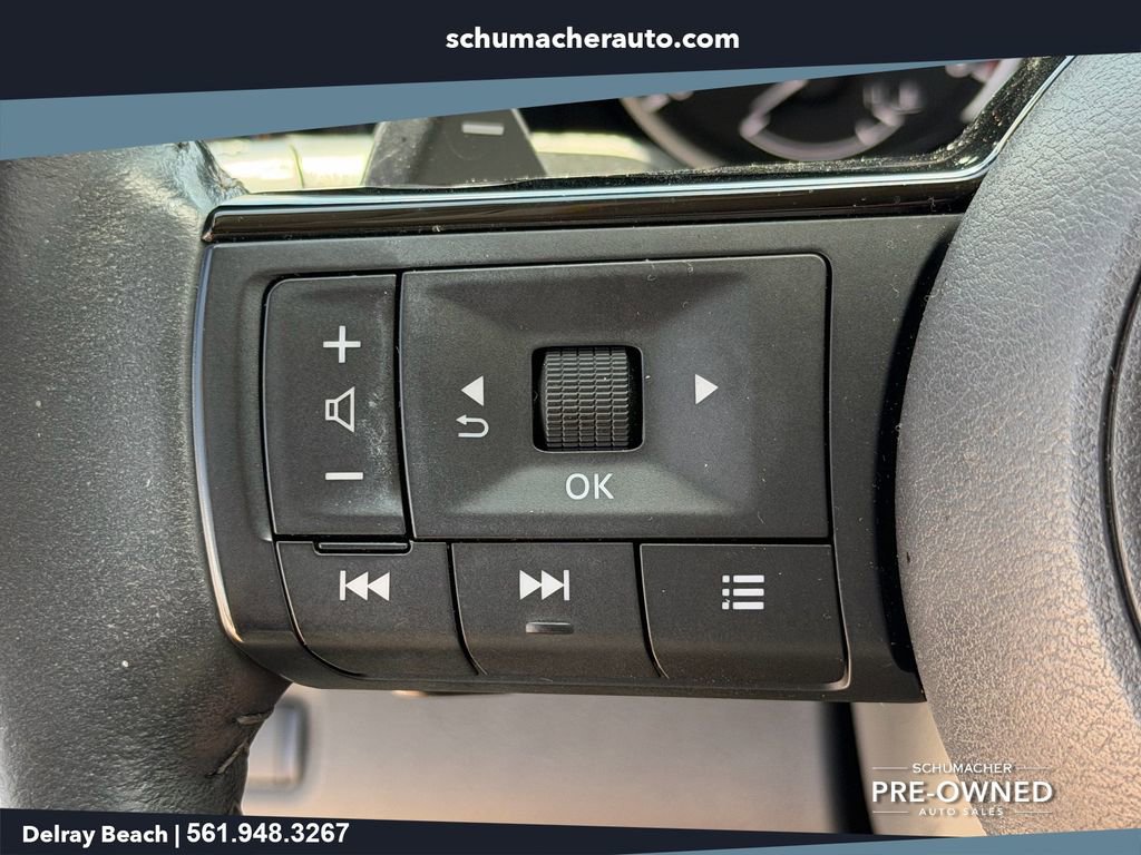 Used 2022 Nissan Pathfinder SL FWD image 22
