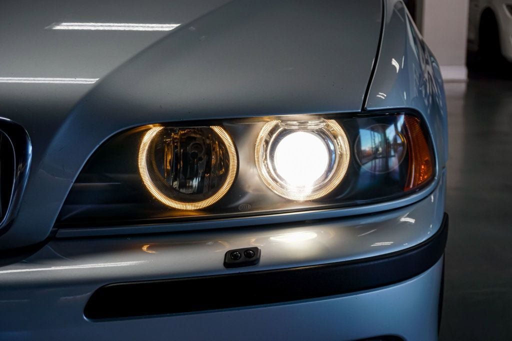 Used 2002 BMW M5 RWD image 79