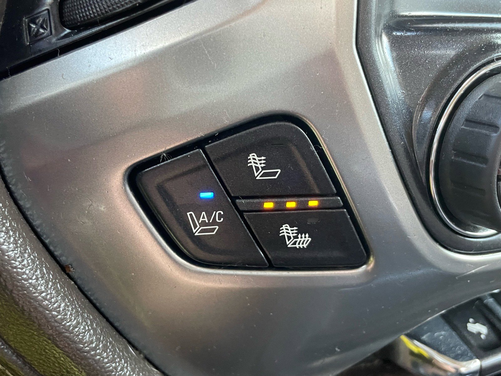 Used 2014 Chevrolet Silverado 1500 LTZ Z71 image 6