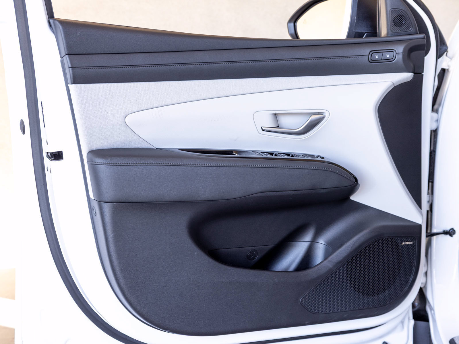 New 2025 Hyundai Tucson Limited AWD/4WD image 14