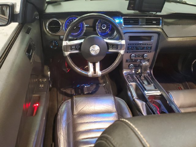Used 2014 Ford Mustang Premium w/ Equipment Group 201A RWD image 18