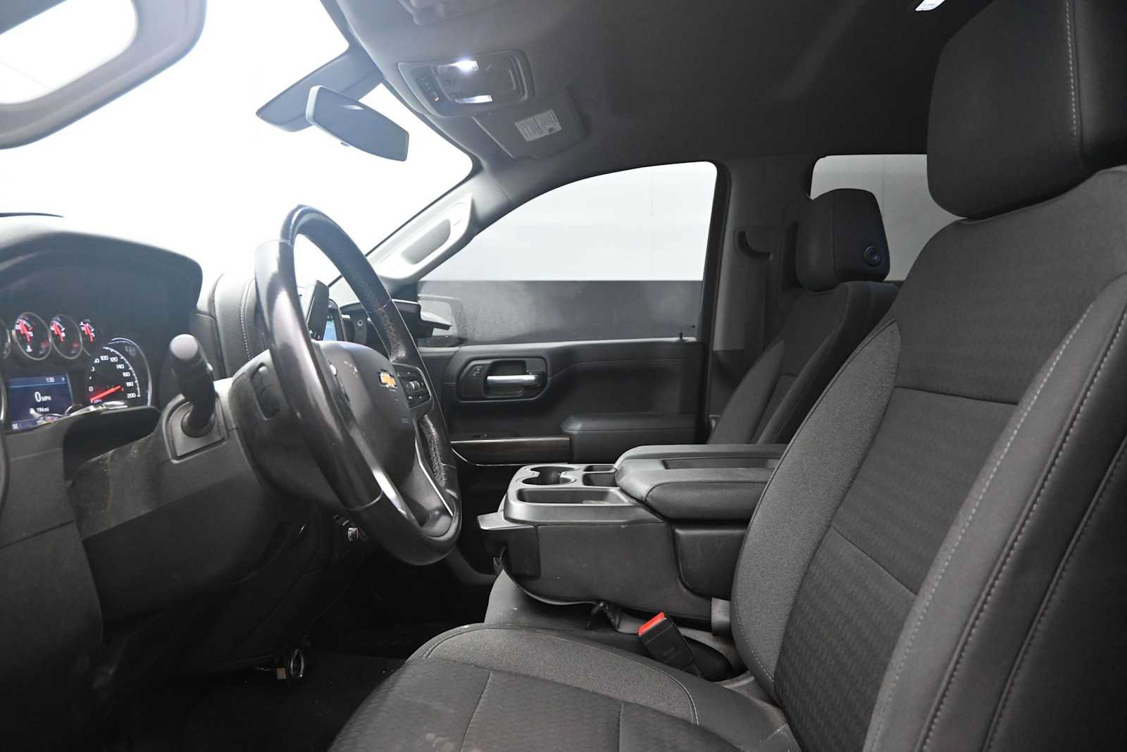 Used 2021 Chevrolet Silverado 1500 LT AWD/4WD image 36