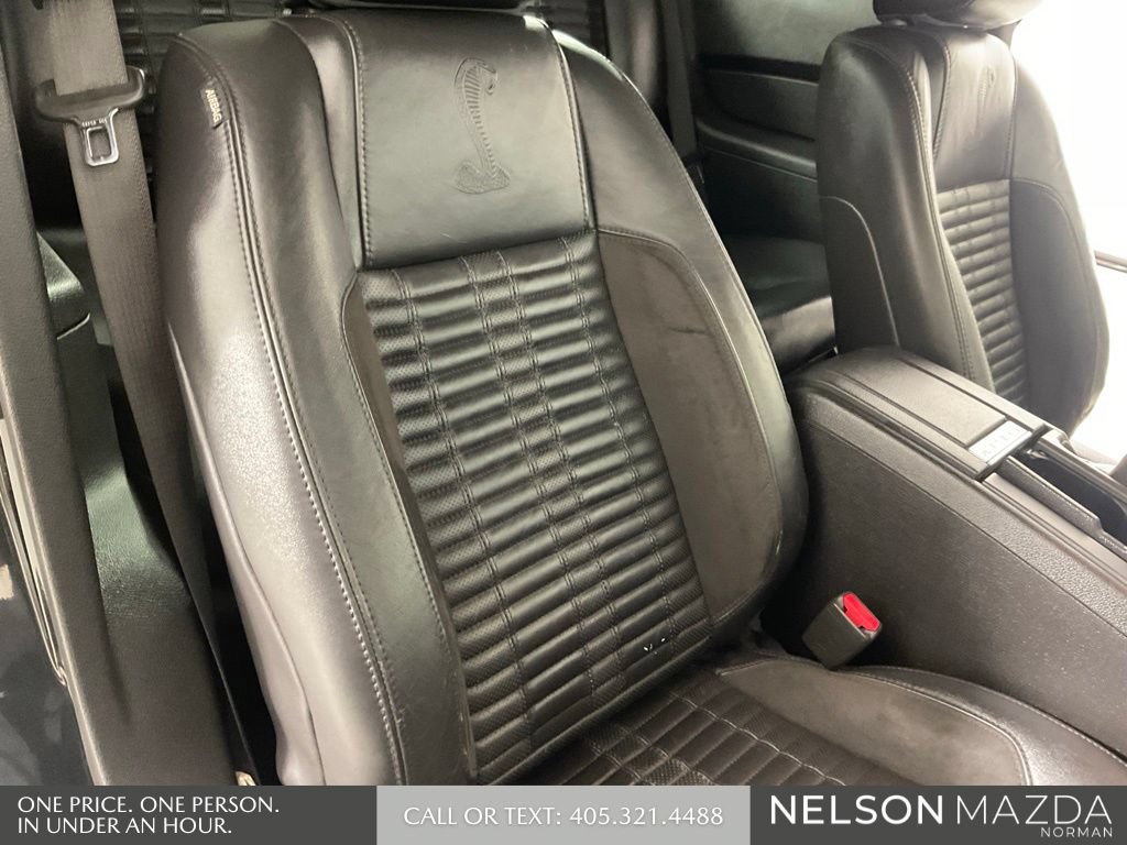 Used 2010 Ford Mustang Shelby GT500 RWD image 21