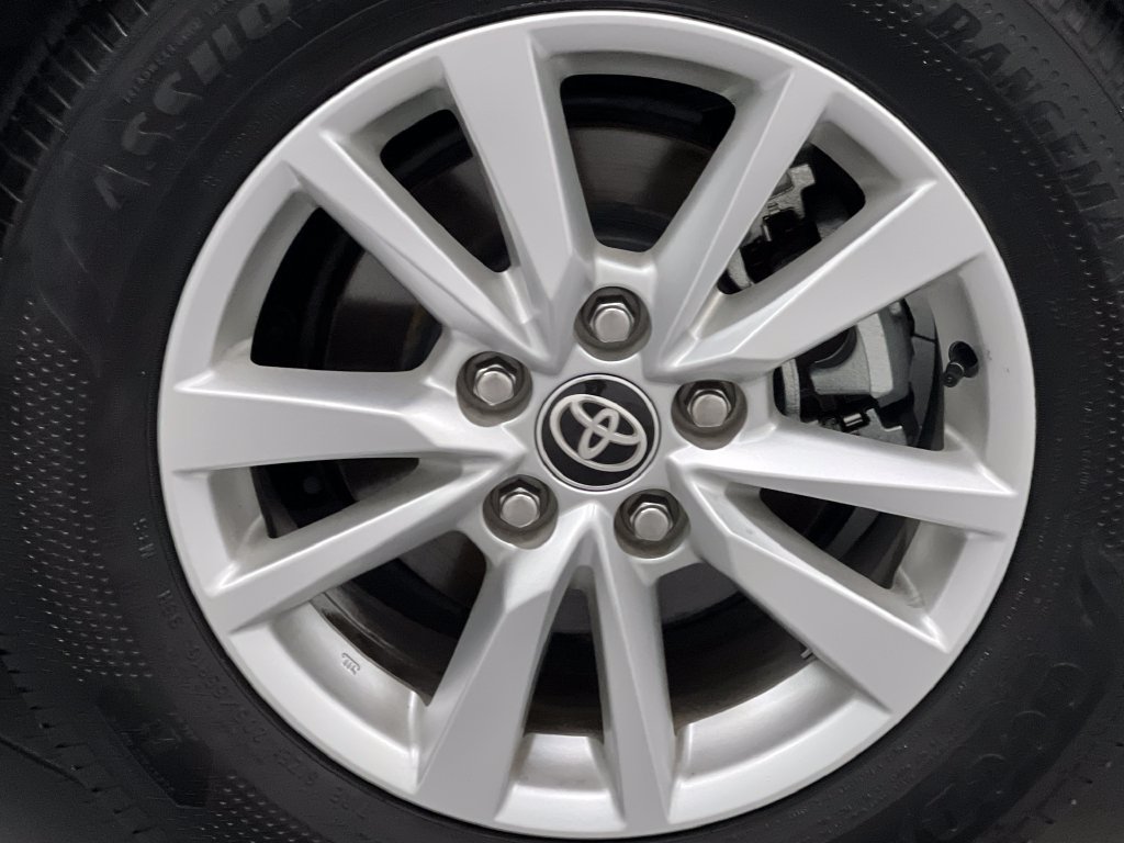 Used 2025 Toyota Camry LE FWD image 66