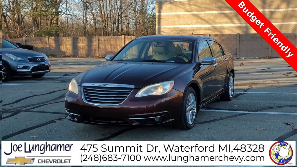 Used 2012 Chrysler 200 Limited image 3