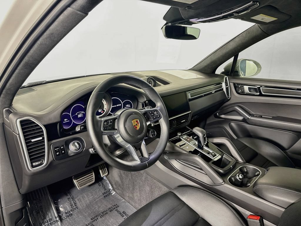 Certified 2021 Porsche Cayenne GTS AWD/4WD image 4