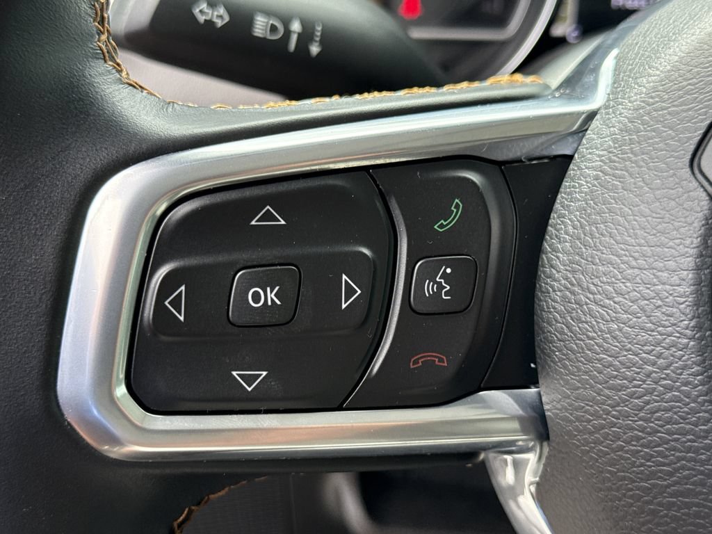 Used 2021 Jeep Gladiator Overland AWD/4WD image 23